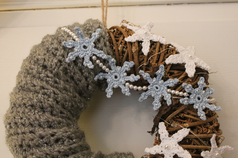 Häkelanleitung Winterlicher Türkranz