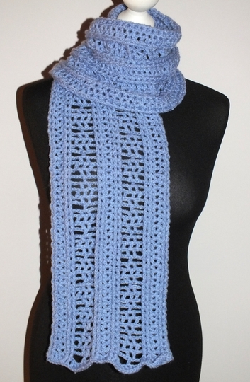 Sparset / 2 Häkelanleitungen Schals Reliefmuster Fiskeila Sadescafi