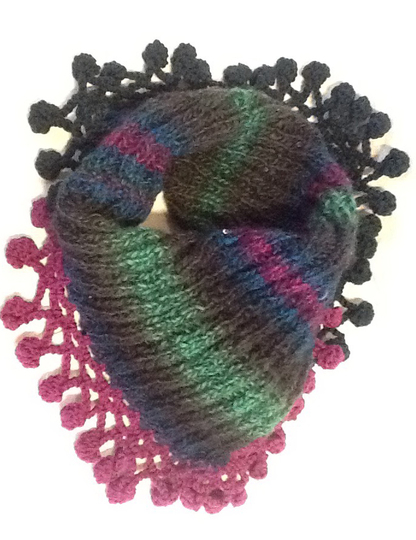 Loop, Halswärmer, Schal, "Schluckaufloop mit Bommelborte"