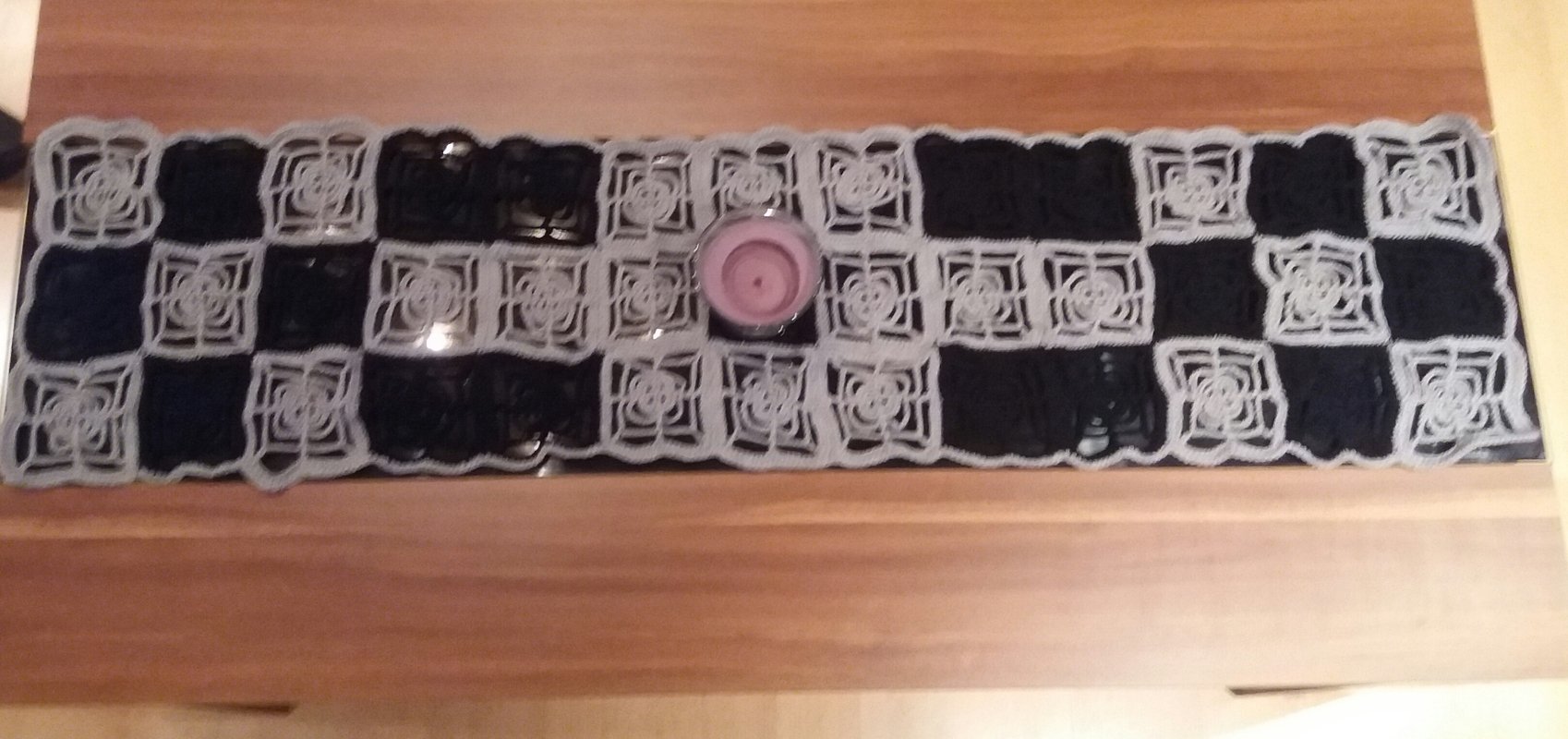 Granny Square Tischl&auml;ufer