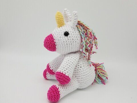 Einhorn "Amy" Häkelanleitung