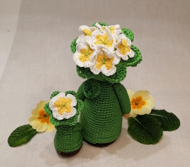 Blumenkind Primel mit Kind - Häkelanleitung