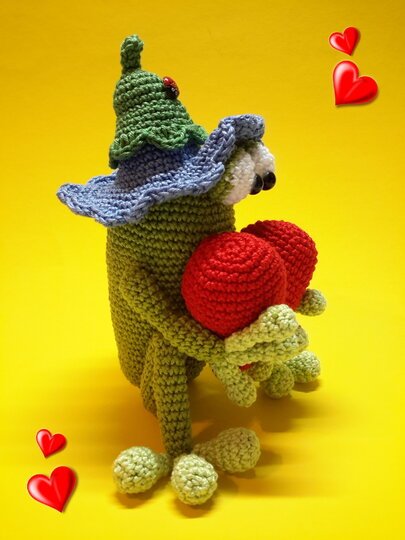 Häkelanleitung Fröschlein Valentin mit Herz in 2 Varianten