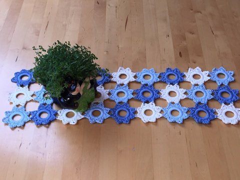 Häkelanleitung Tischläufer "Blüten"