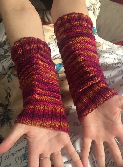 Strickanleitung Armstulpen Pink Hands