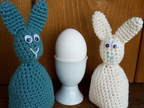 Osterhasen Eierwärmer Häkelanleitung