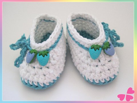 Babyschuhe für Frühchen – Häkelanleitung in 3 Größen