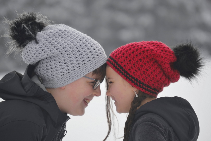 - RUBY - Beanie alle Größen alle Größen, Winterbeanie mit Pelzbommel, ausführliche Größentabelle,