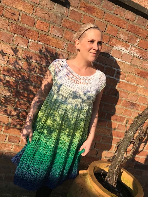 Häkelanleitung Kleid "Passionsblume" - für große und kleine Mädchen - Bild 2