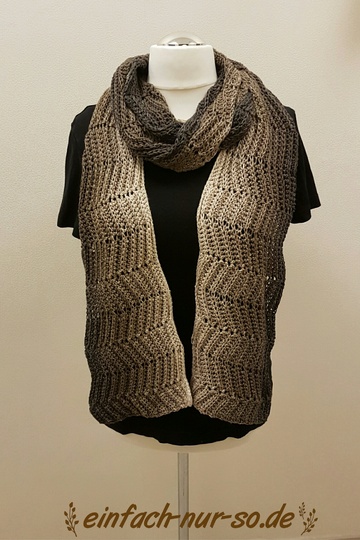 Gehäkelter Schal Zackenfluss