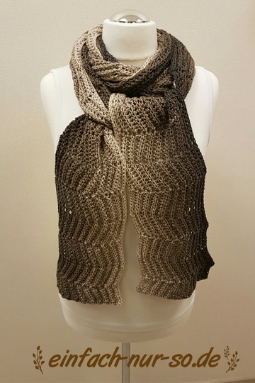 Gehäkelter Schal Zackenfluss
