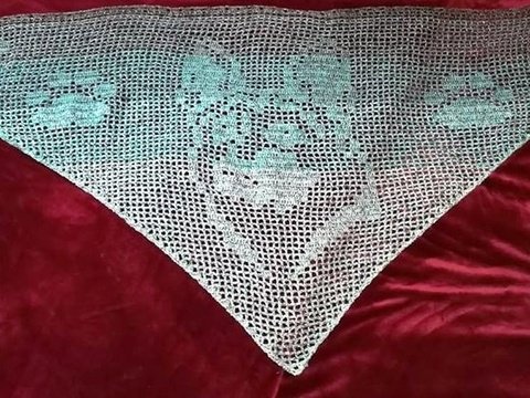 Motivtuch Groß : Hundekopf - Pfoten ( Häkelanleitung)