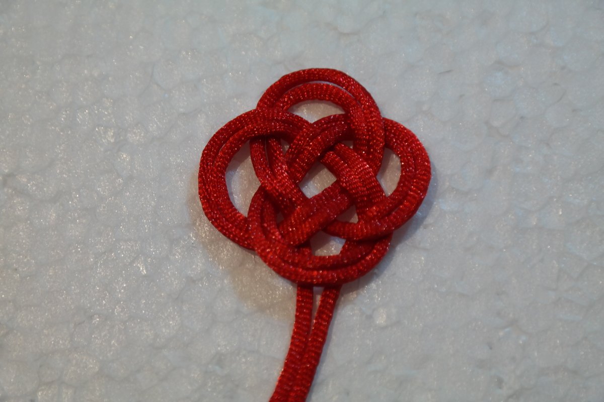 Chinesische Knoten Grundkurs -- Doppelter Münze Knoten