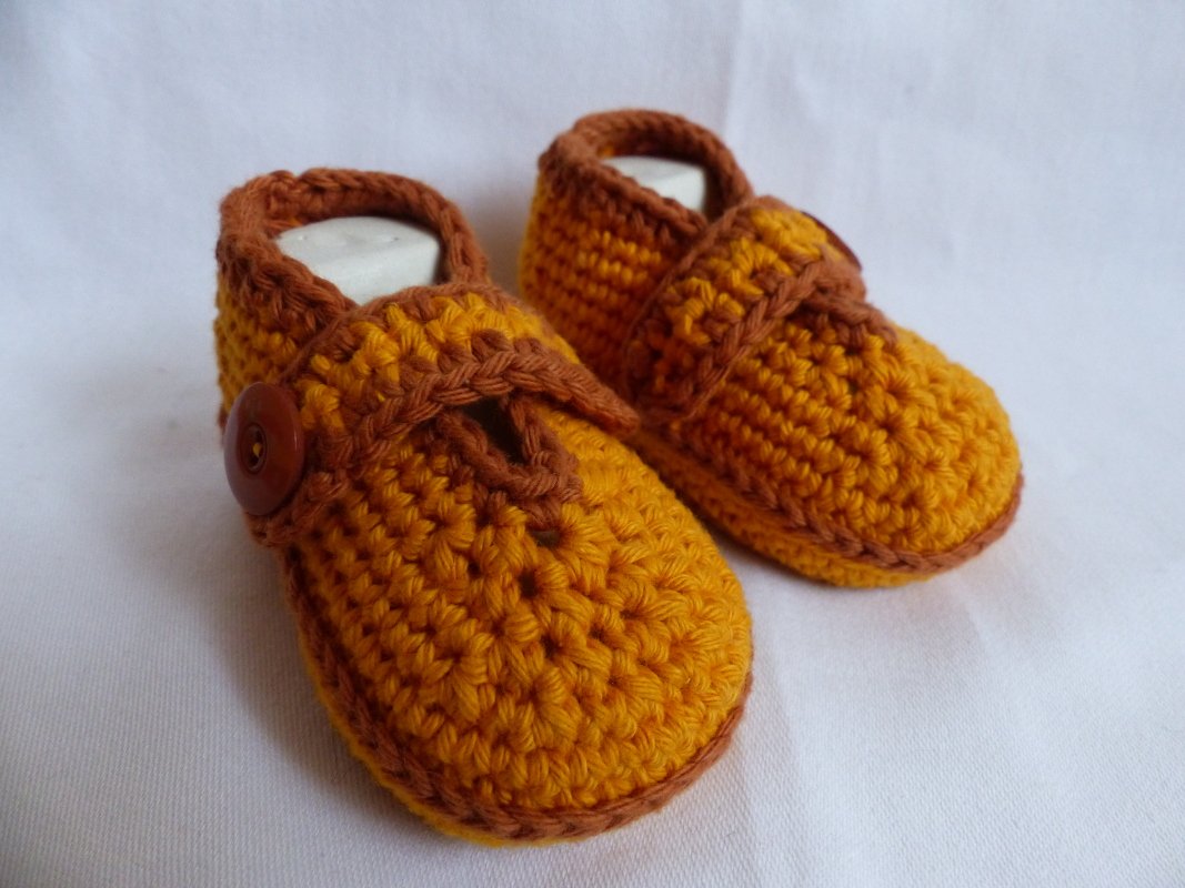 Häkelanleitung Babyschuhe / Halbschuhe / Riemchenschuhe