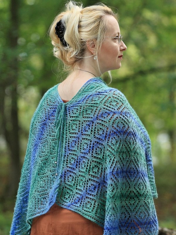 Knitting pattern stole, wrap, poncho Fanyamar - Image 2