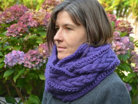 Strickanleitung für Loop im Zopfmuster