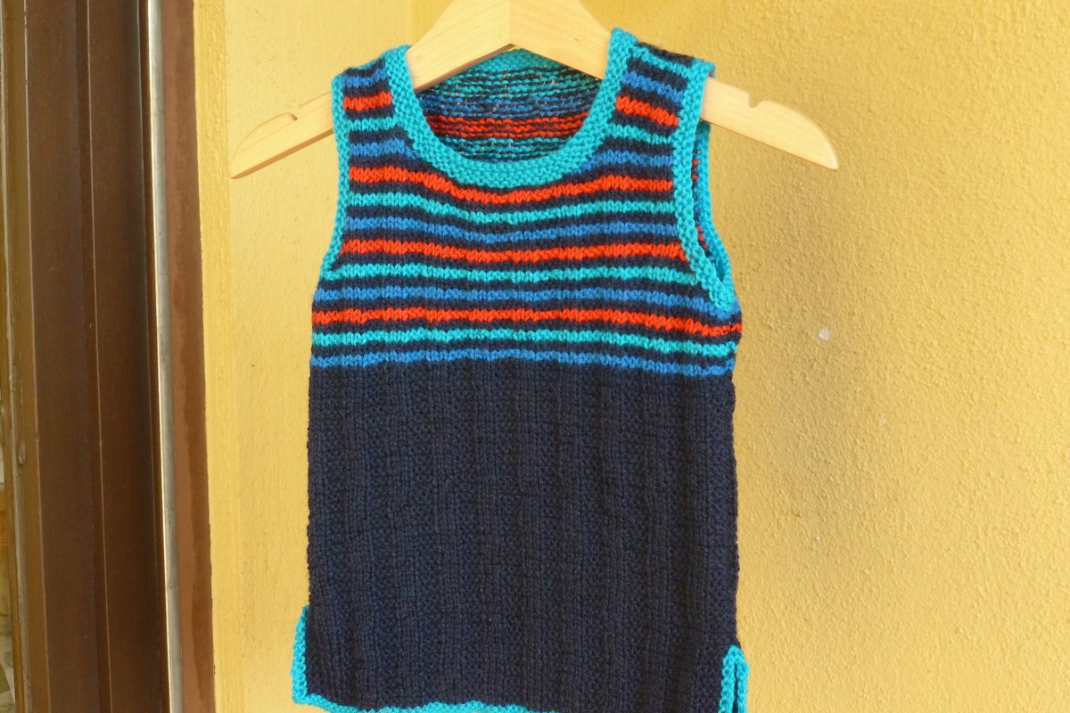 Genial gestreifter Kinderpullunder gestrickt in Gr.92/98(104/110)116/122