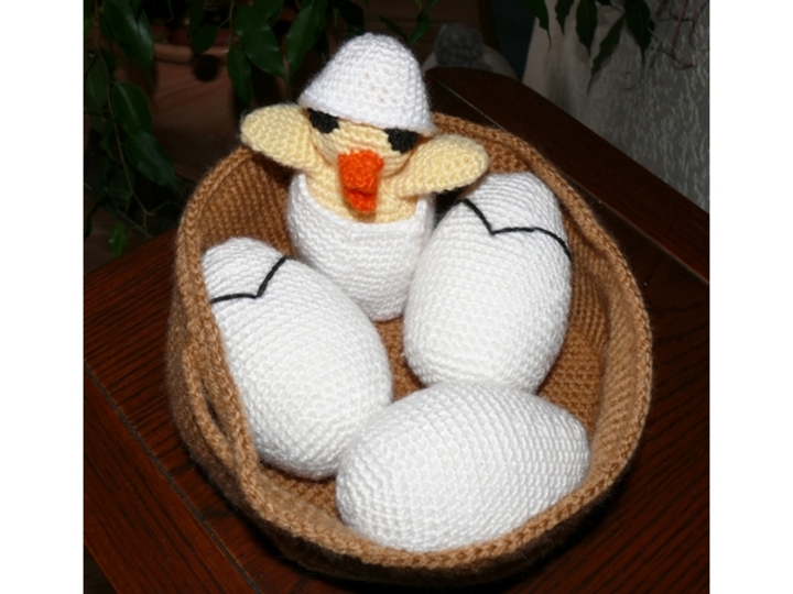 Häkelanleitung Osterkörbchen mit Küken & Eiern