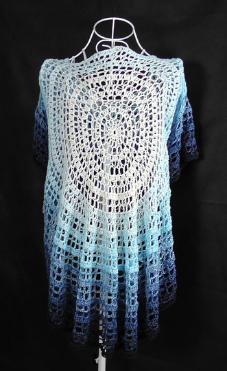 Poncho "Taifun" mit 1 Woolly-Hugs-BOBBEL Häkeln