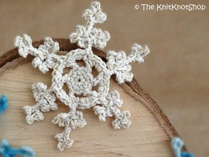 Häkelanleitung Anhänger Schneeflocke