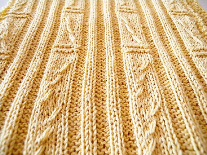 Strickmuster für gerippten Schal mit Zöpfen "Built on Sand"
