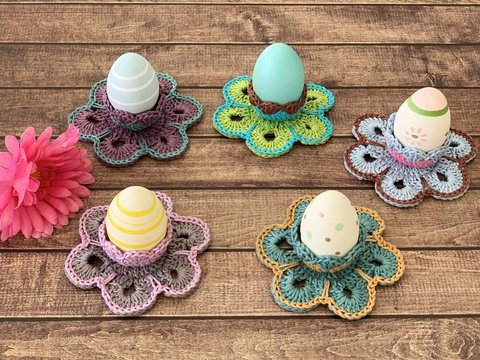 Häkelanleitung Eierbecher, perfekt zur Verarbeitung von Wollresten