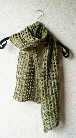 Summer scarf knitting pattern "In a Mellow Mood" in aran weight yarn