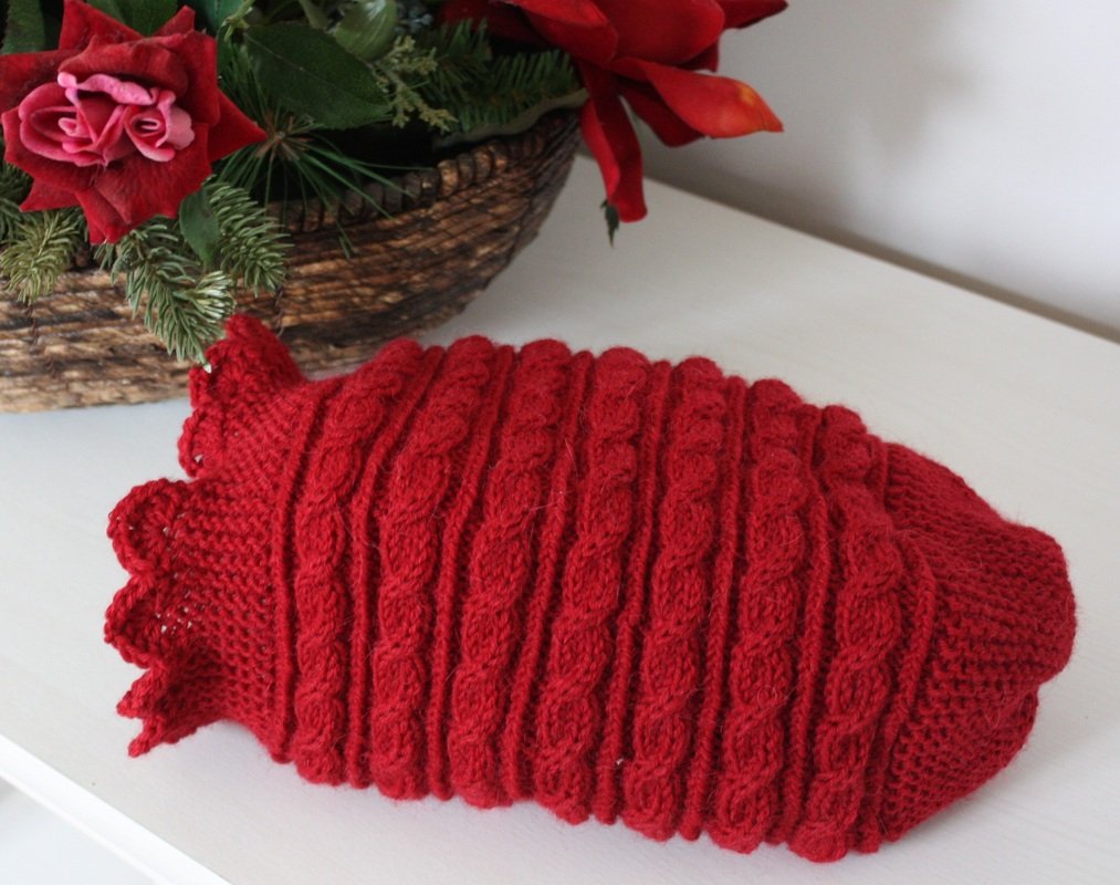 Sarah - Hat Beanie Girls Cables with crocheted selvage - Knitting Pattern - Image 2