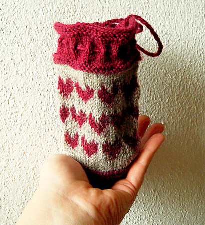Knitting Pattern for small gift bag in stranded colorwork "Lucky Coin Bag"