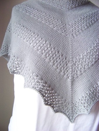 Easy knitting pattern Shawl "Tipsy"