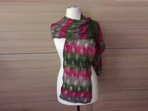Scarf with leaf pattern