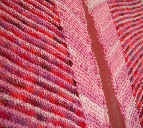 Scarf Knitting Pattern in V-shape "Veee"