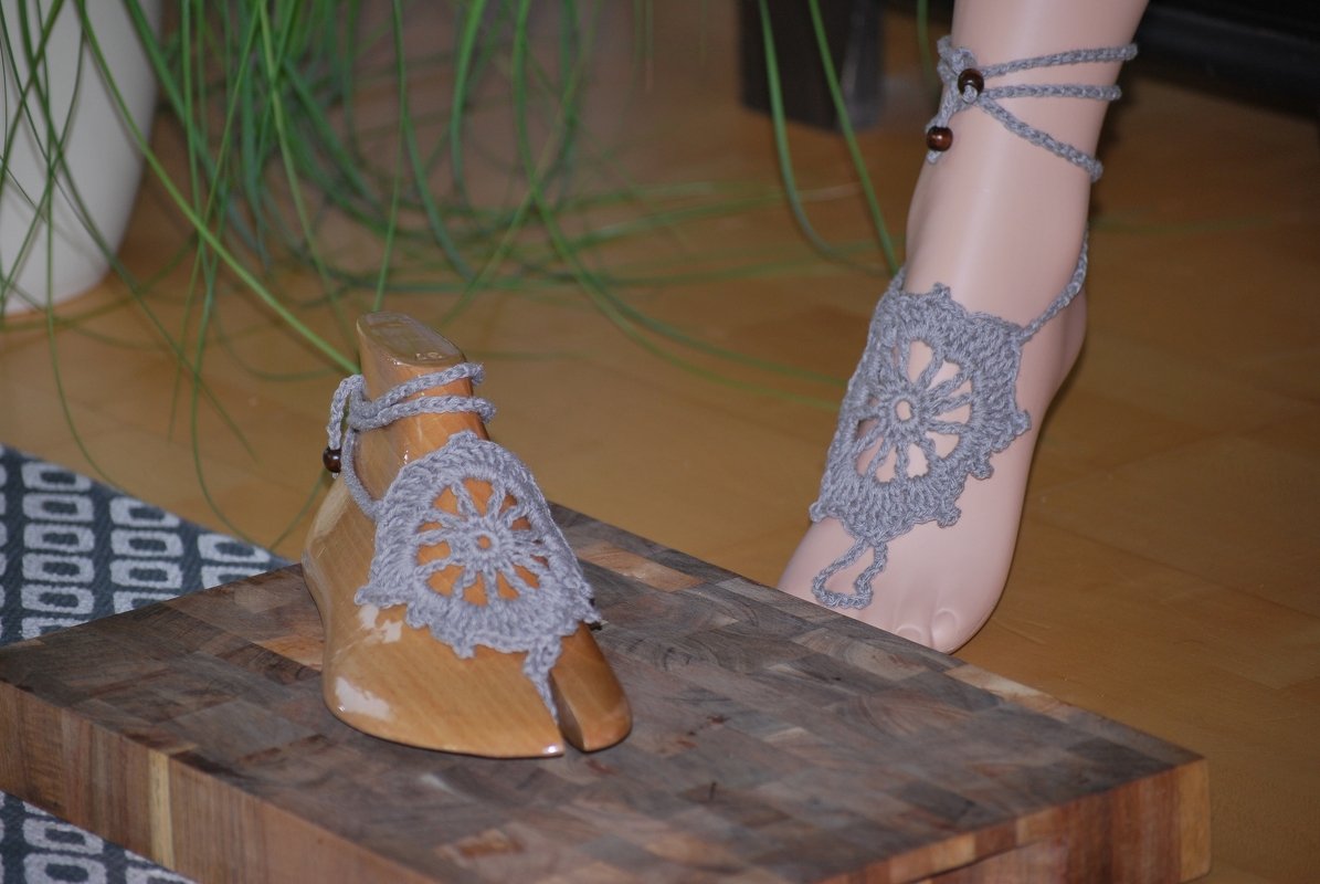 Barfuß-Sandale mit Häkelschrift Morgensonne - Bild 3