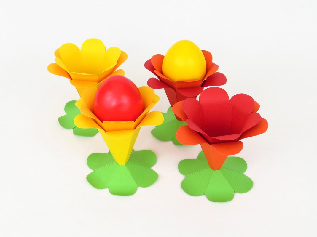 Blumen-Eierbecher – Bastelanleitung und Vorlagen