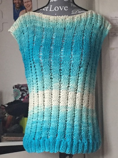 Strickanleitung Fallmaschentop Längswellen