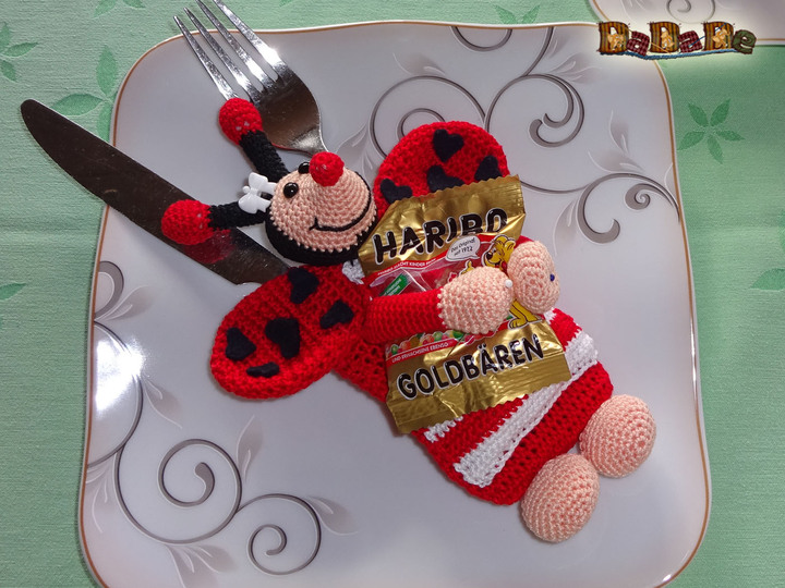 Besteckhalter Marienkäfer, nicht nur zu Ostern - gehäkelt von Dadade