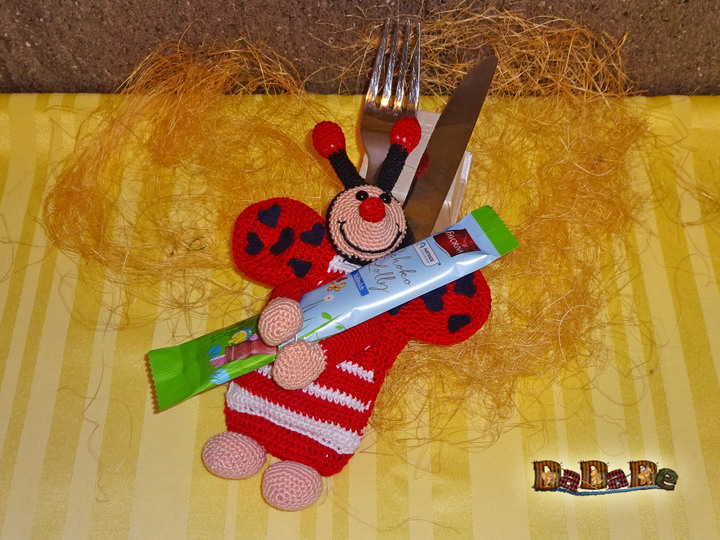Besteckhalter Marienkäfer, nicht nur zu Ostern - gehäkelt von Dadade