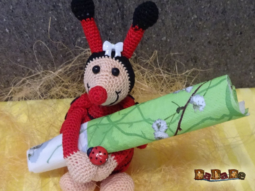 der lustige Serviettenhalter Marienkäfer - gehäkelt von Dadade