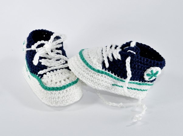Baby runners crochet pattern