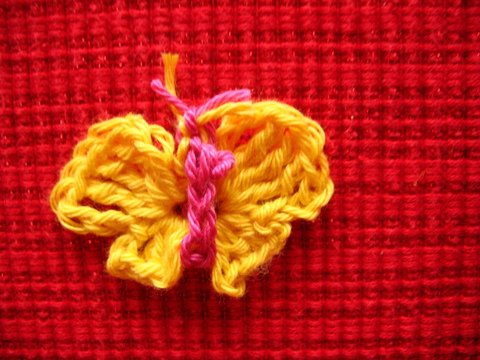 Gehäkelter Schmetterling – für Anfänger mit Grundkenntnissen geeignet – ideale Resteverwertung