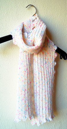 Diagonal knit scarf "Frilly Thingy"