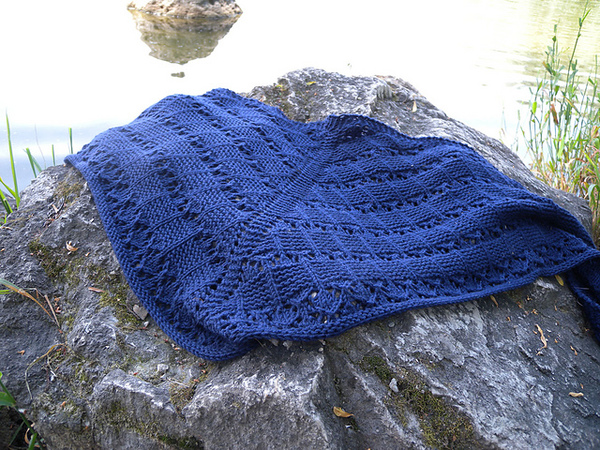 Lace and textured shawl knitting pattern