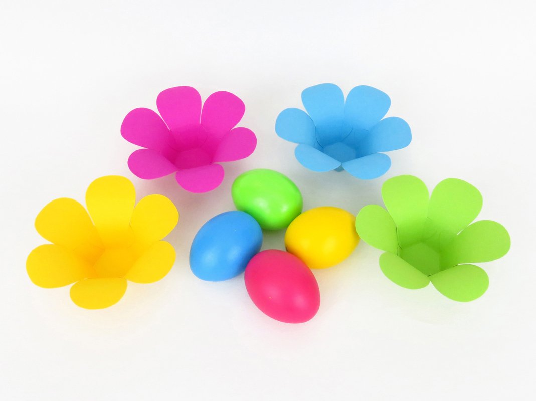 Bunte Eierbecher – Bastelanleitung und Vorlagen - Bild 2