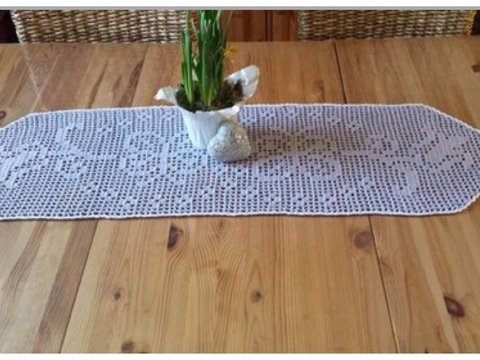 Tischläufer mit Schmetterlingen fürs Frühjahr und Sommer