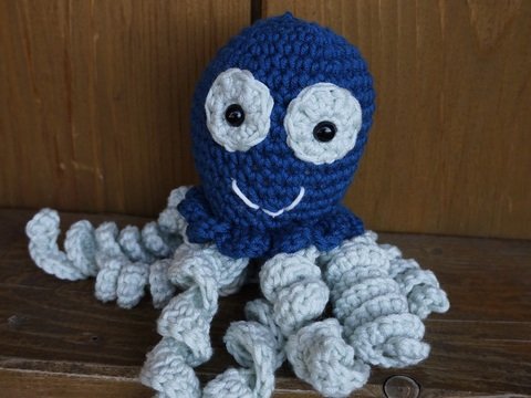 Queenie die Qualle Häkelanleitung Amigurumi