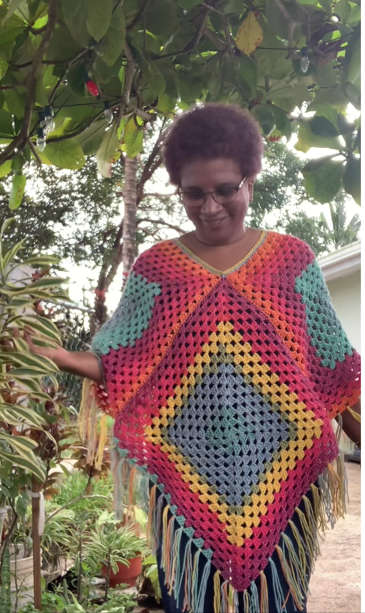 crochet-granny-square-poncho-