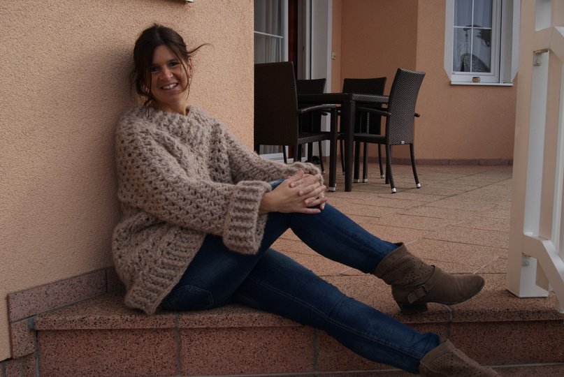 Pulli Wolkentraum mit V-Ausschnitt in Oversize (Gr. S/M und L/Xl)