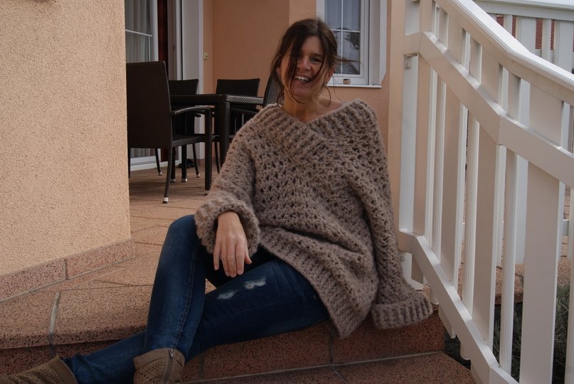 Pulli Wolkentraum mit V-Ausschnitt in Oversize (Gr. S/M und L/Xl)