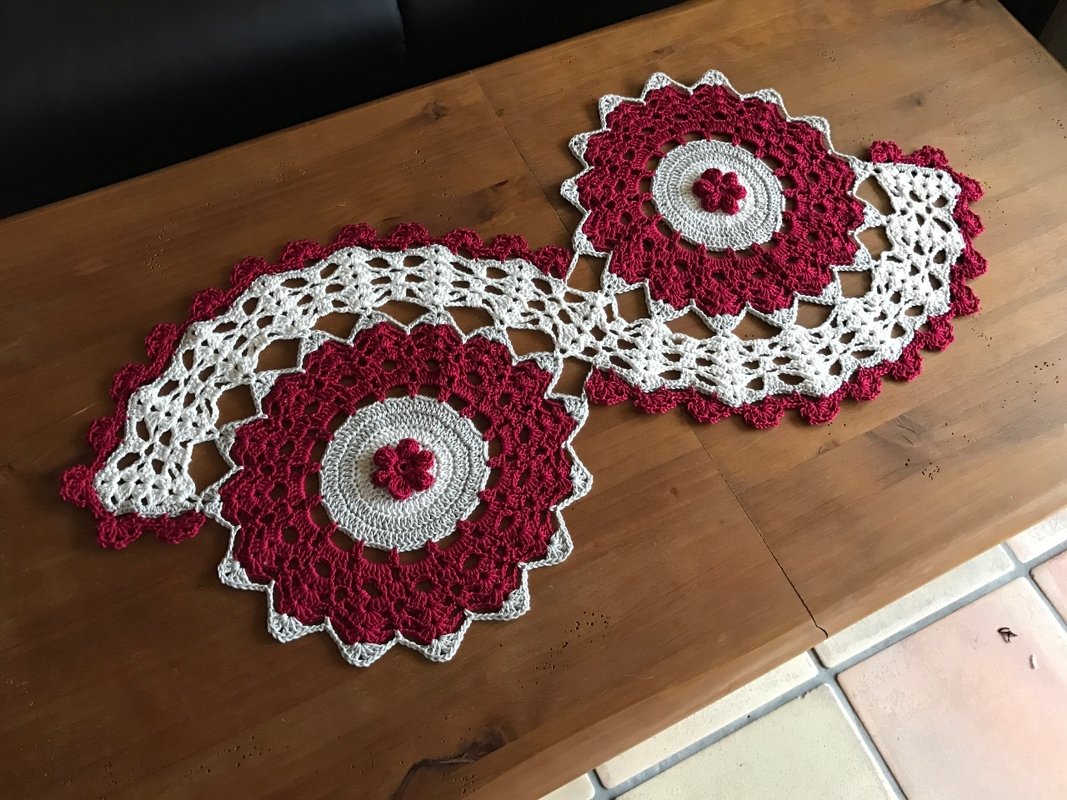 Häkeln/ Tischläufer/ Blume - Bild 2