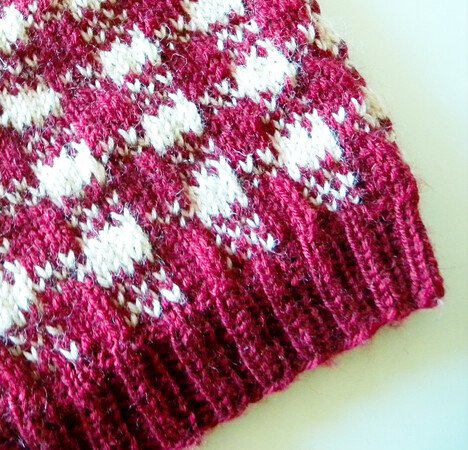 Plaid Hat Knitting Pattern in stranded colorwork "Gingham on My Mind"